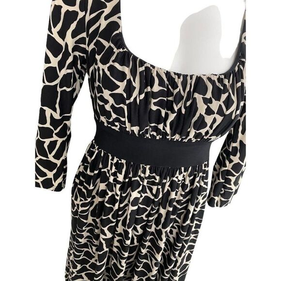 TIANA Black & Beige‎ Empire Waist Fit and Flare Stretch Knit Dress Sz 8 - Picture 2 of 7